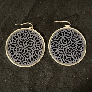 Blue round earrings